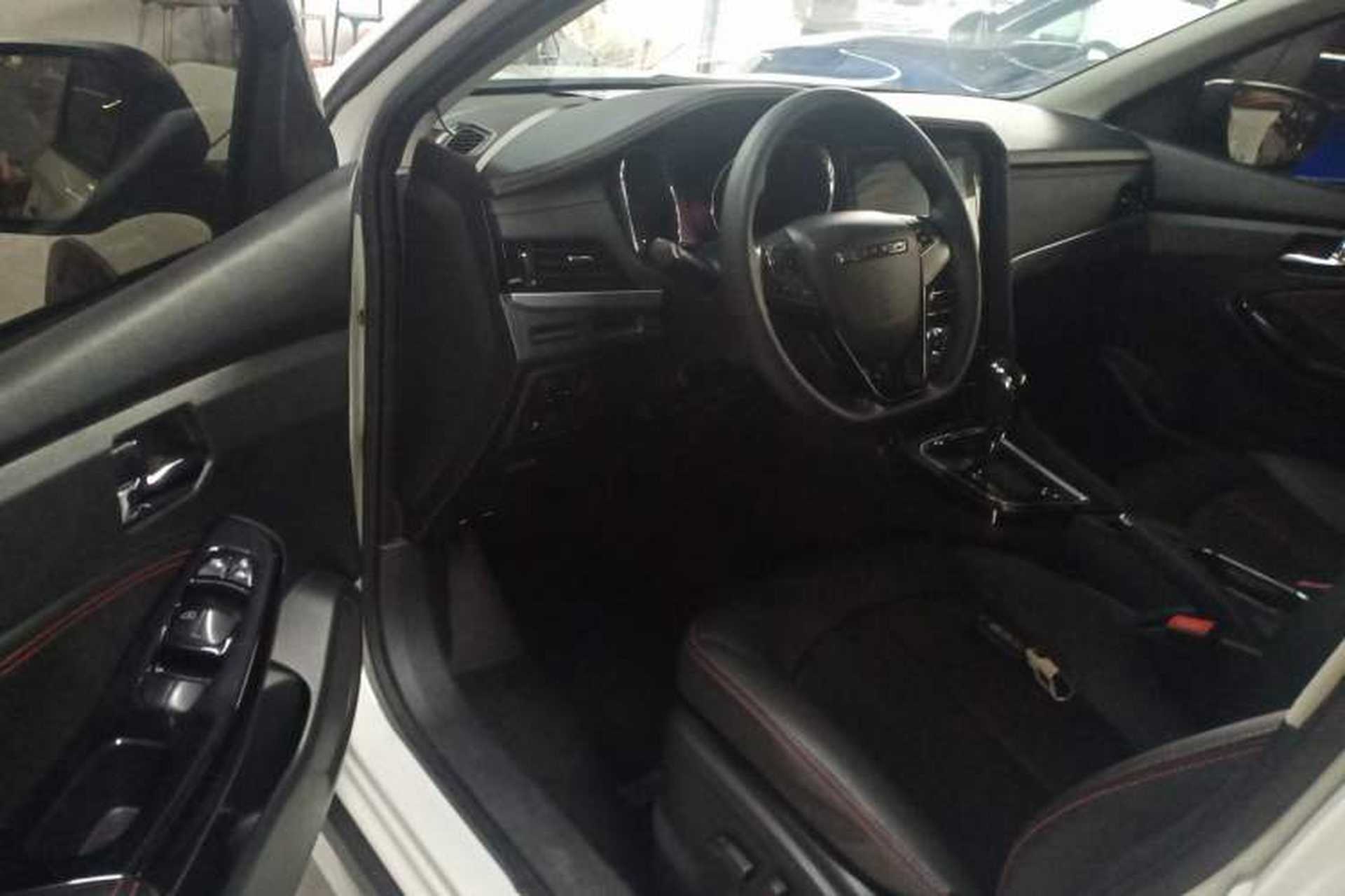 Used Venucia T70 2020 2.0L CVT Elite Edition China VI Standard Driver Seat