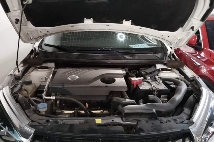 Used Venucia T70 2020 2.0L CVT Elite Edition China VI Standard Engine Bay