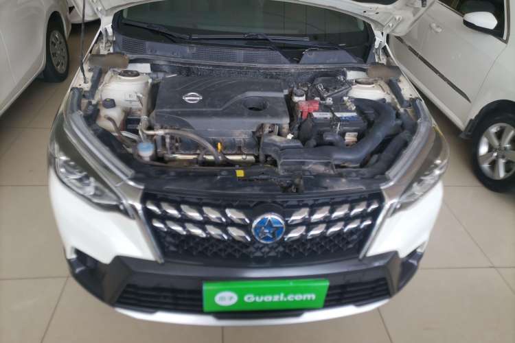 Used Venucia T70 2020 2.0L CVT Elite Edition China VI Standard Engine Bay