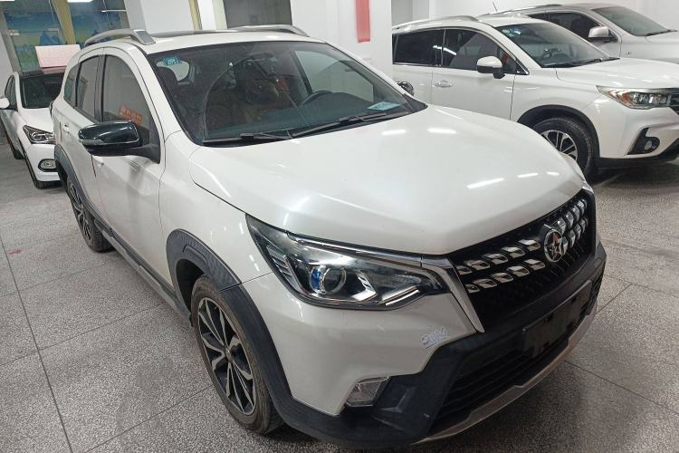 Used Venucia T70 2020 2.0L CVT Jingyue Sport Edition China VI Exterior 2