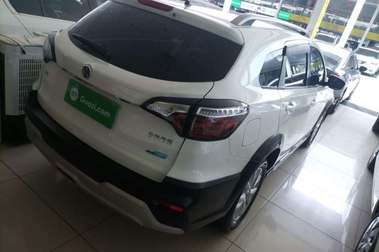 Used Venucia T70 2020 2.0L CVT Elite Edition China VI Standard Exterior 5