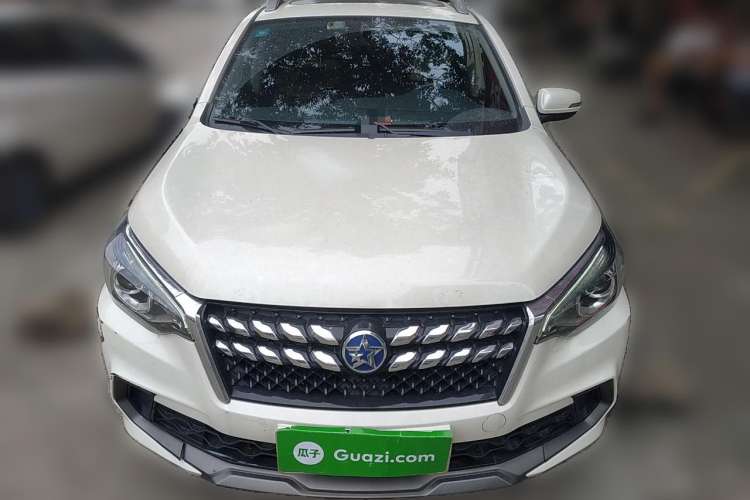 Used Venucia T70 2020 2.0L CVT Luxury Edition China VI Standard Front