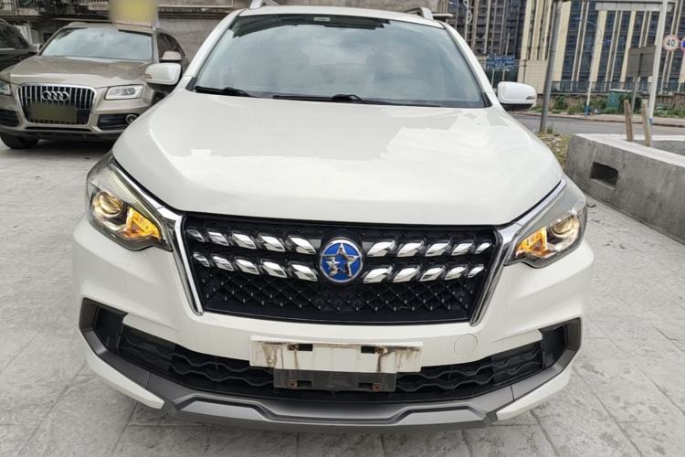 Used Venucia T70 2020 2.0L CVT Luxury Edition China VI Standard Front