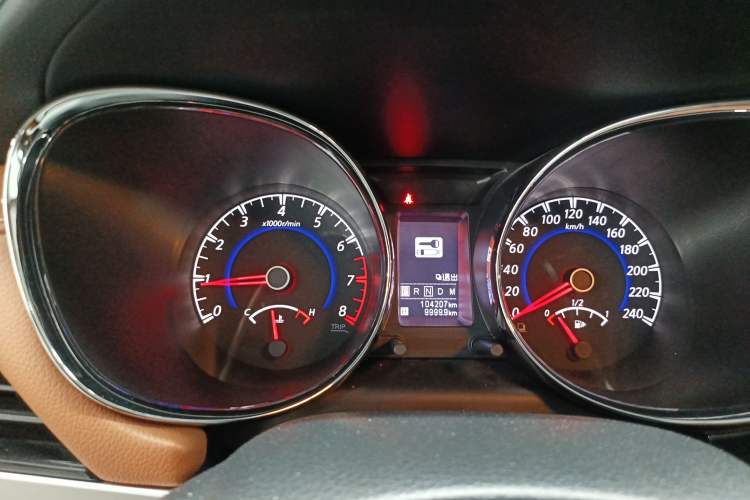 Used Venucia T70 2020 2.0L CVT Jingyue Sport Edition China VI Instrument Cluster