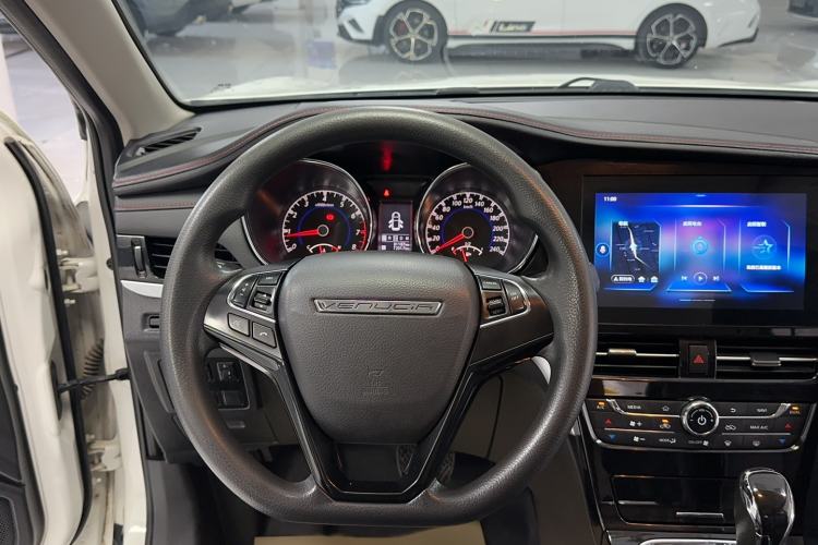 Used Venucia T70 2020 2.0L CVT Elite Edition China VI Standard Interior 14