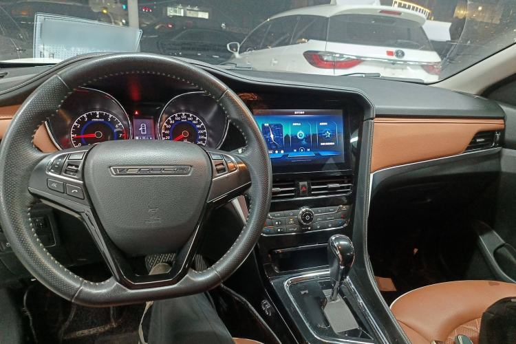 Used Venucia T70 2020 2.0L CVT Jingyue Sport Edition China VI Interior 2