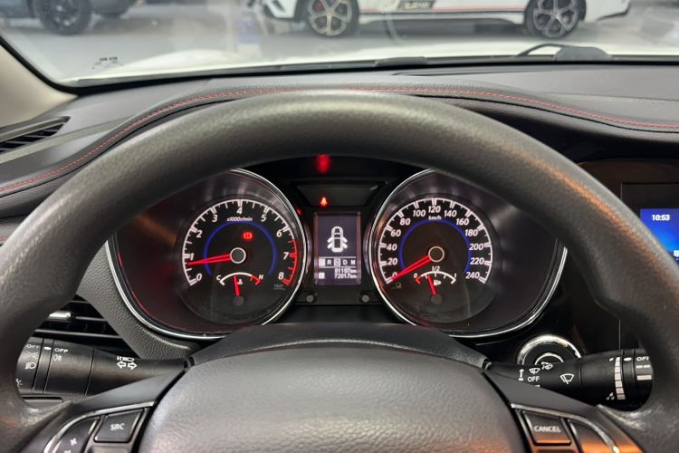 Used Venucia T70 2020 2.0L CVT Elite Edition China VI Standard Interior 4