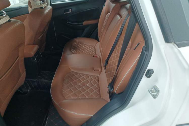 Used Venucia T70 2020 2.0L CVT Jingyue Sport Edition China VI Interior 4
