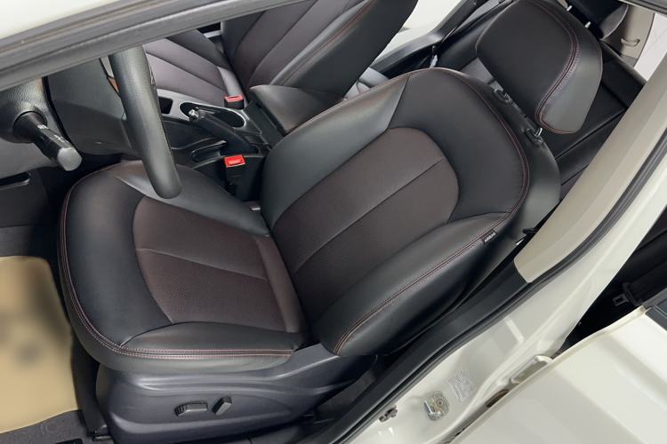 Used Venucia T70 2020 2.0L CVT Elite Edition China VI Standard Interior 5