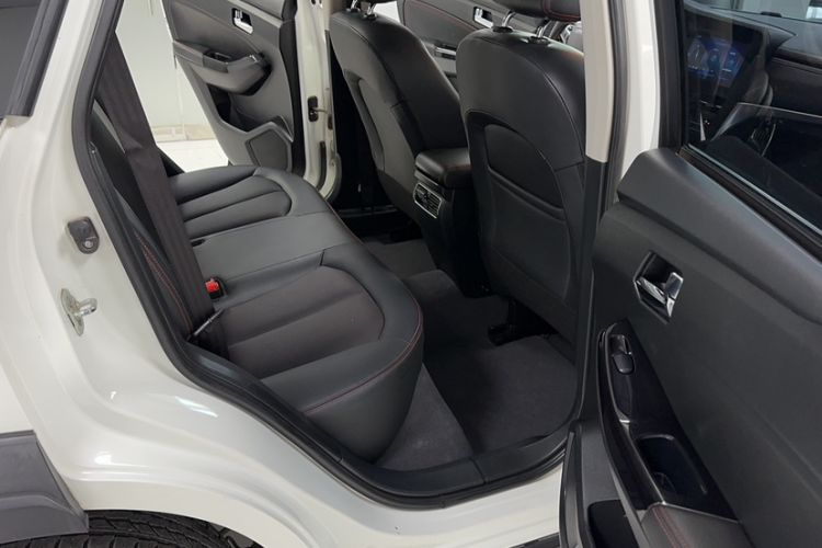 Used Venucia T70 2020 2.0L CVT Elite Edition China VI Standard Interior 7