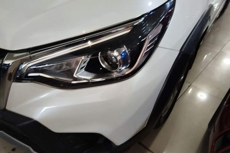 Used Venucia T70 2020 2.0L CVT Elite Edition China VI Standard Left Front Headlight