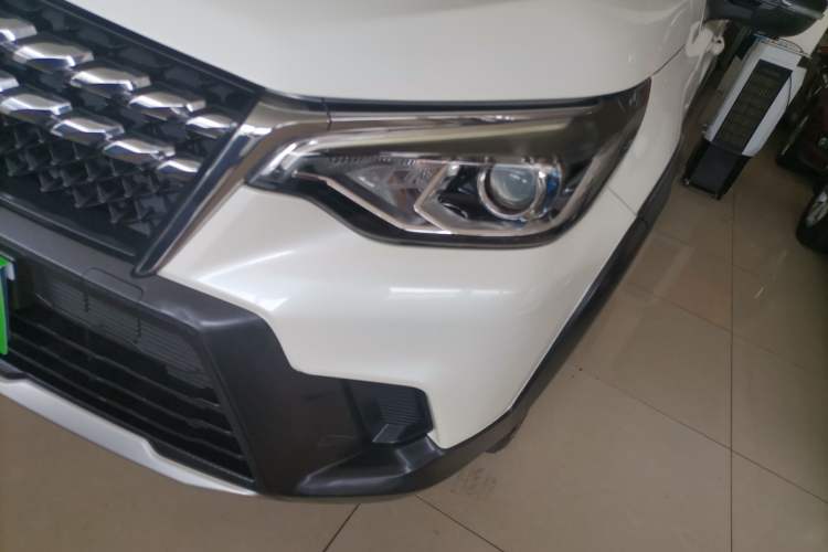 Used Venucia T70 2020 2.0L CVT Elite Edition China VI Standard Left Front Headlight