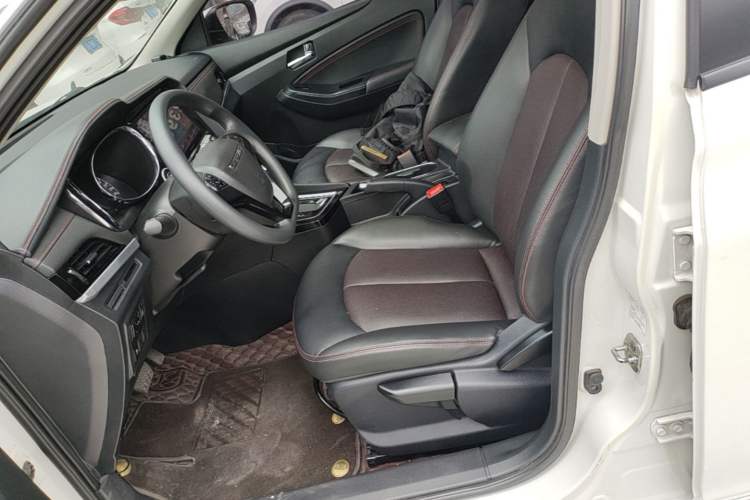 Used Venucia T70 2020 2.0L CVT Luxury Edition China VI Standard Left Front Seat