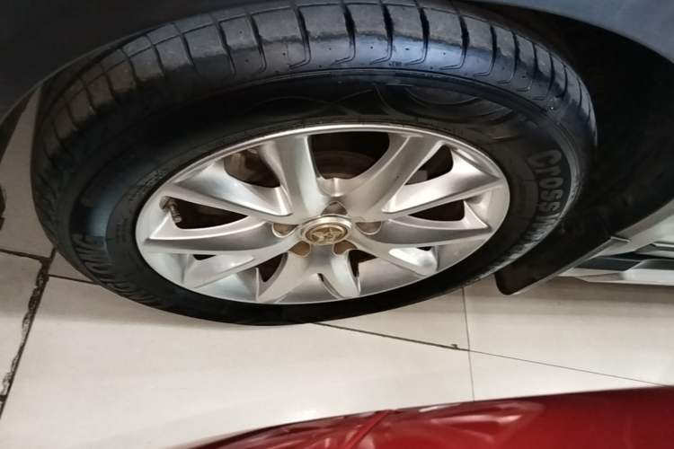 Used Venucia T70 2020 2.0L CVT Elite Edition China VI Standard Left Front Wheel Hub