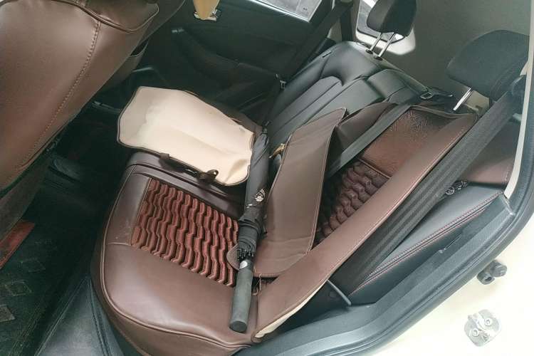 Used Venucia T70 2020 2.0L CVT Luxury Edition China VI Standard Left Rear Seat