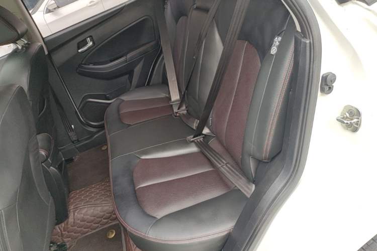 Used Venucia T70 2020 2.0L CVT Luxury Edition China VI Standard Left Rear Seat