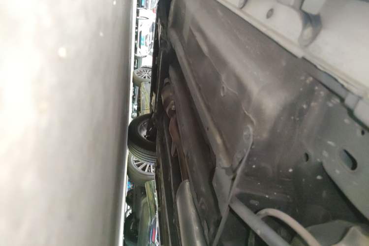 Used Venucia T70 2020 2.0L CVT Elite Edition China VI Standard Left Side Sill