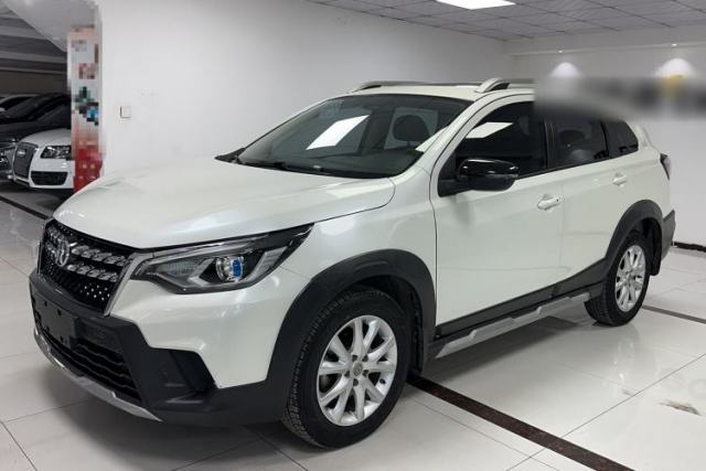 Used Venucia T70 2020 2.0L CVT Elite Edition China VI Standard