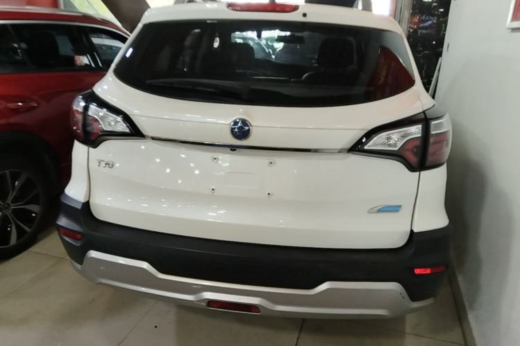 Used Venucia T70 2020 2.0L CVT Elite Edition China VI Standard Rear