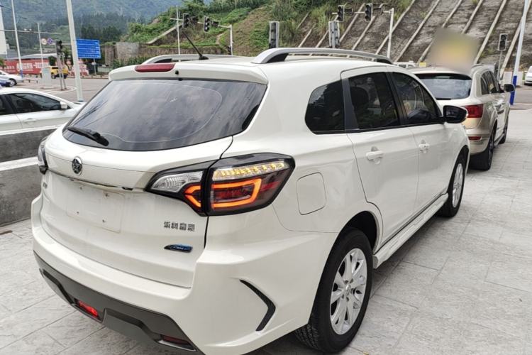 Used Venucia T70 2020 2.0L CVT Luxury Edition China VI Standard Rear Right 45 Deg