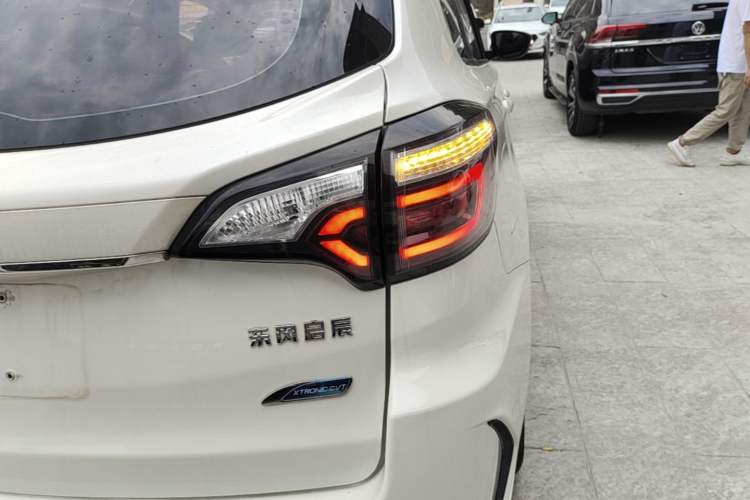 Used Venucia T70 2020 2.0L CVT Luxury Edition China VI Standard Right Rear Taillight