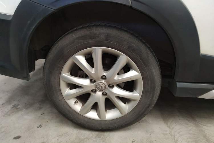 Used Venucia T70 2020 2.0L CVT Elite Edition China VI Standard Right Rear Wheel Hub
