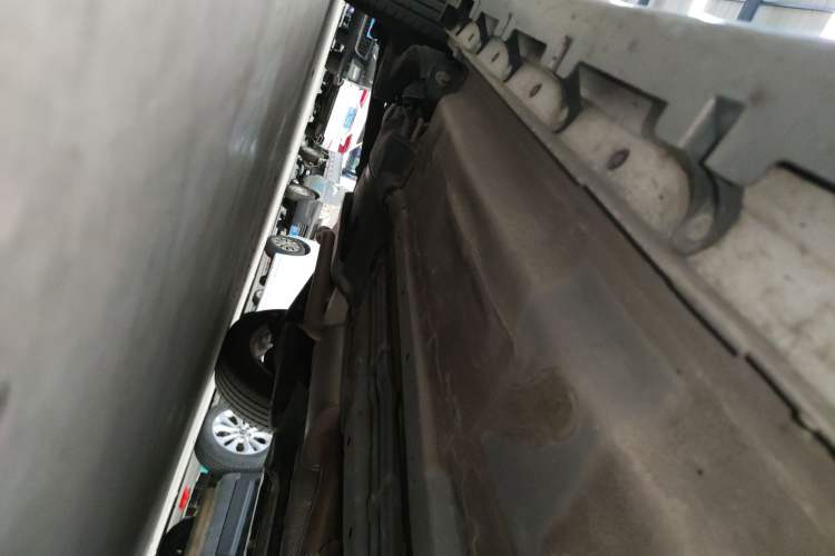 Used Venucia T70 2020 2.0L CVT Elite Edition China VI Standard Right Side Sill