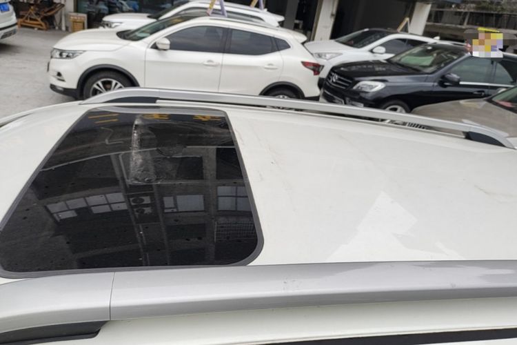 Used Venucia T70 2020 2.0L CVT Luxury Edition China VI Standard Roof