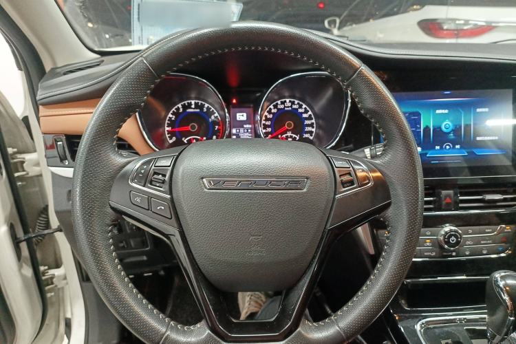 Used Venucia T70 2020 2.0L CVT Jingyue Sport Edition China VI Steering Wheel