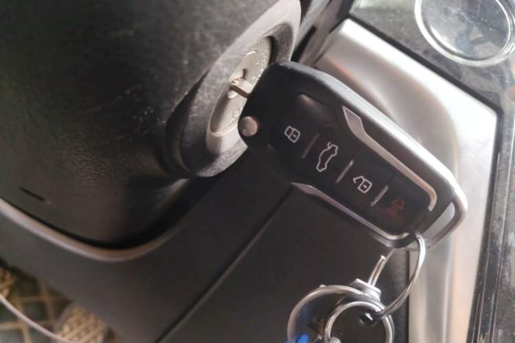 Used Venucia T70 2020 1.6L Manual Luxury Edition China V Standard Vehicle Key