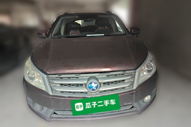 Used Venucia T70X 2015 2.0L CVT SmartFun Sport Edition Front