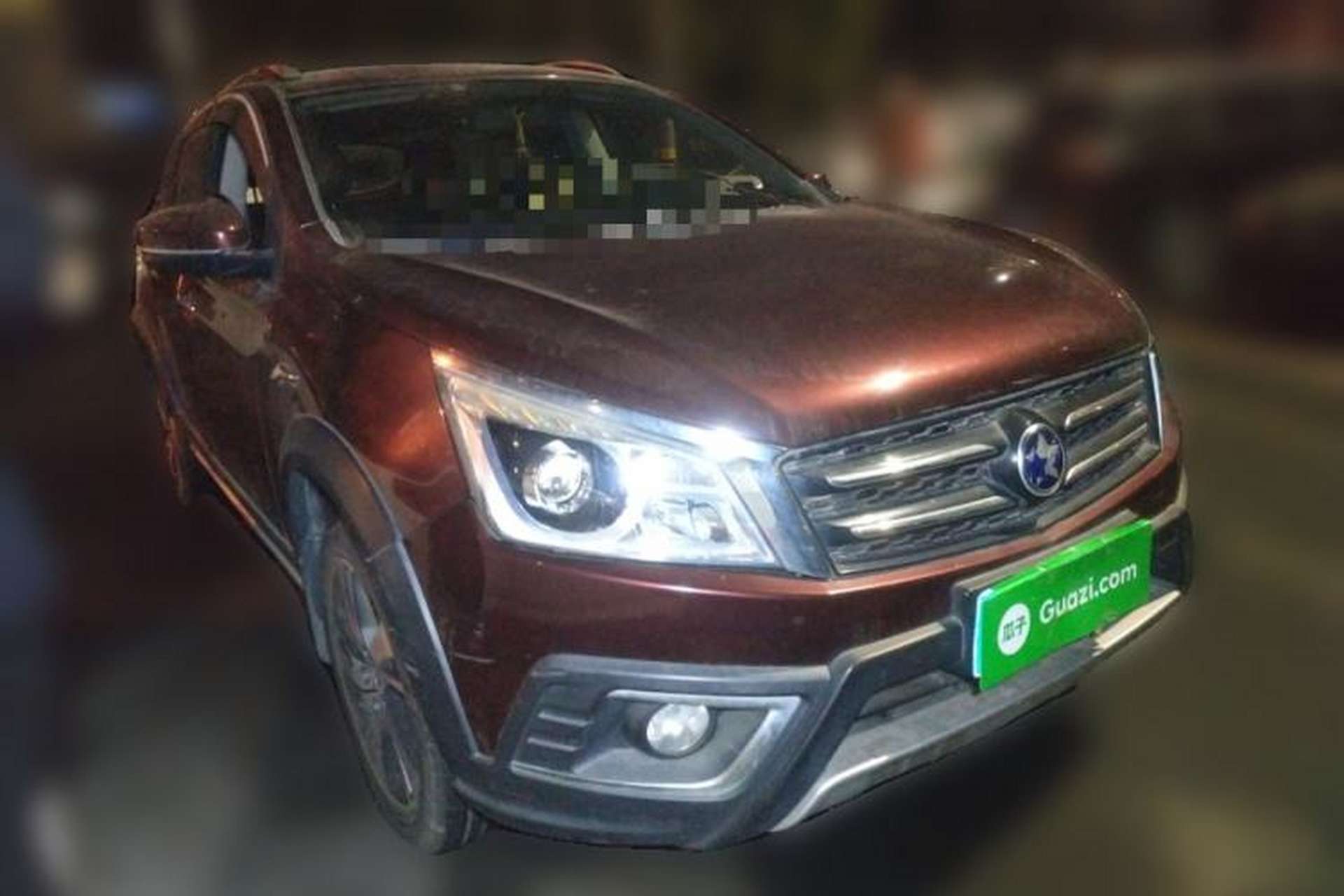 Used Venucia T70X 2015 2.0L Manual RuiXiang Sport Edition Front Right 45 Deg