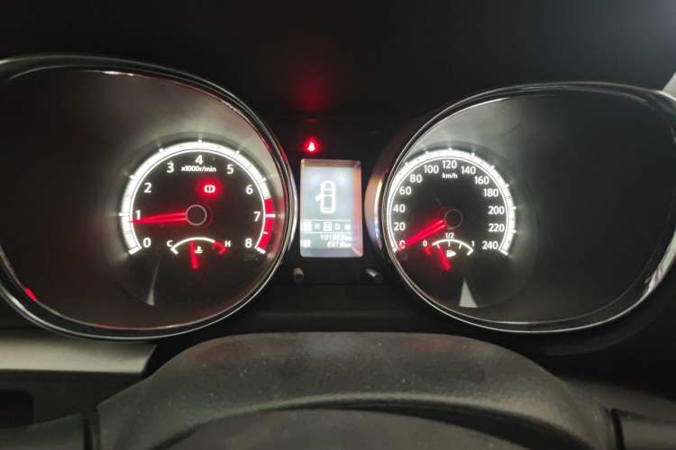 Used Venucia T70X 2015 2.0L CVT SmartFun Sport Edition Instrument Cluster