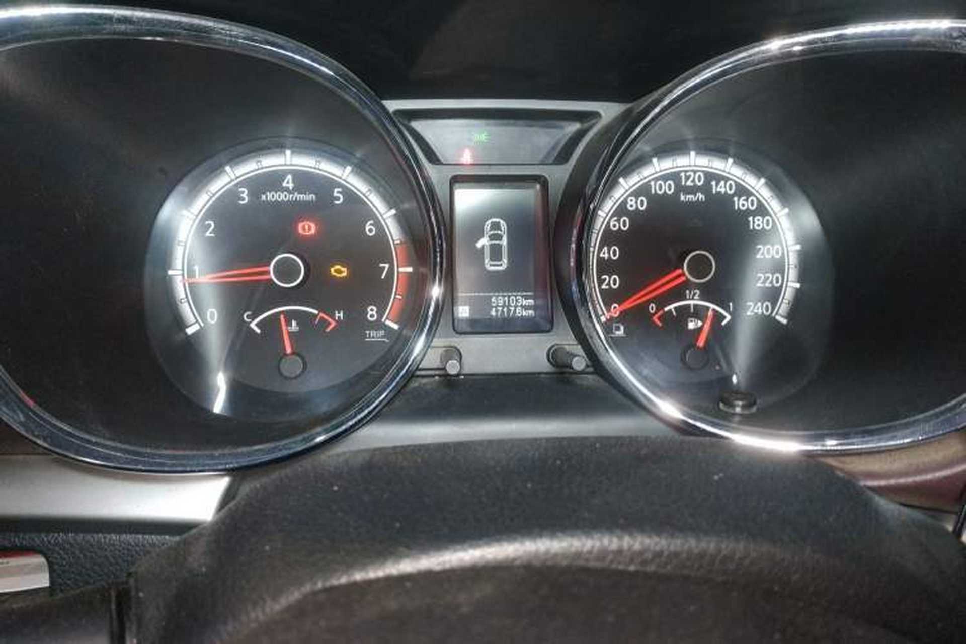 Used Venucia T70X 2015 2.0L Manual RuiXiang Sport Edition Instrument Cluster