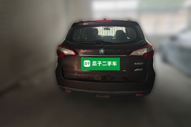 Used Venucia T70X 2015 2.0L CVT SmartFun Sport Edition Rear