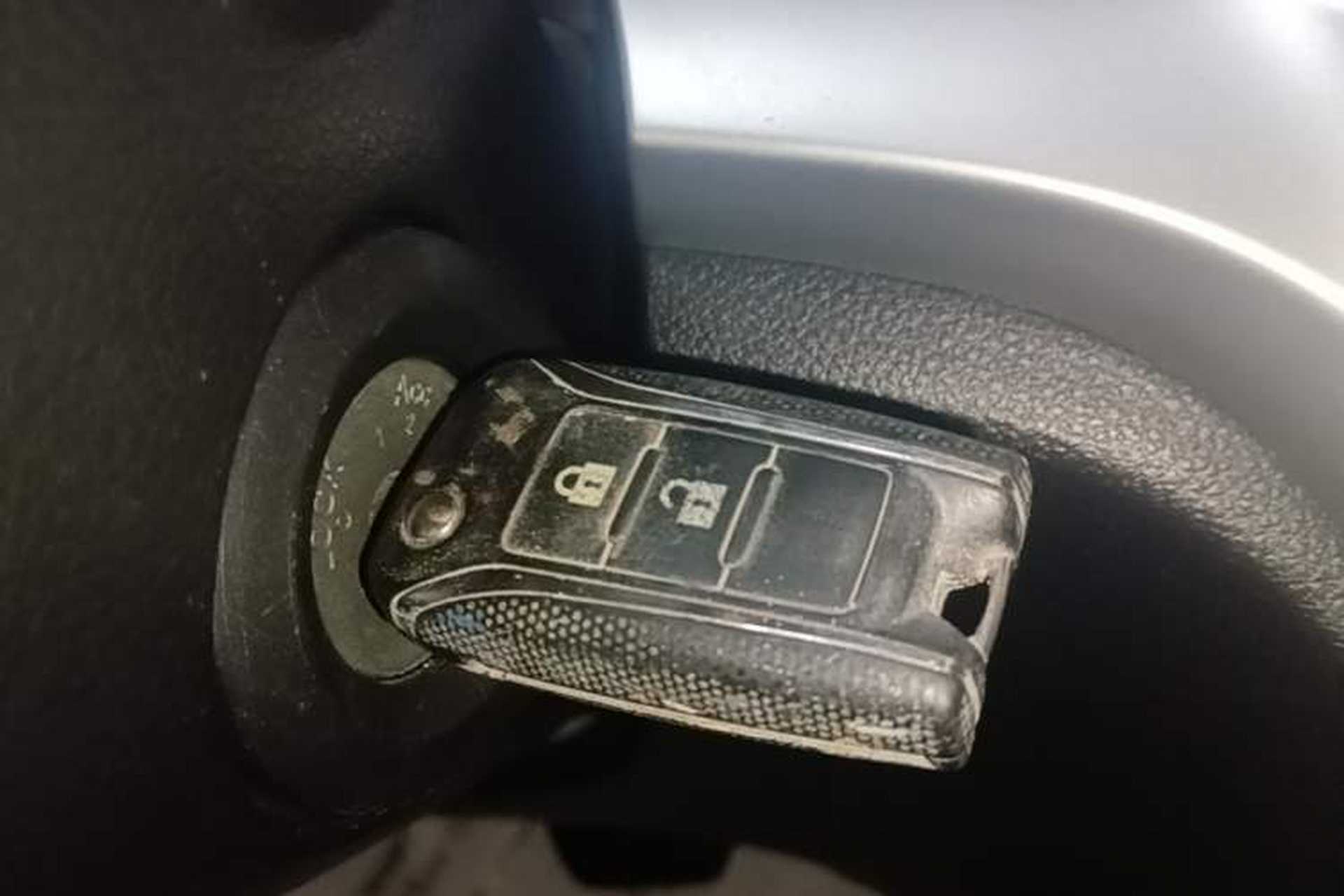 Used Venucia T70X 2015 2.0L CVT SmartFun Sport Edition Vehicle Key