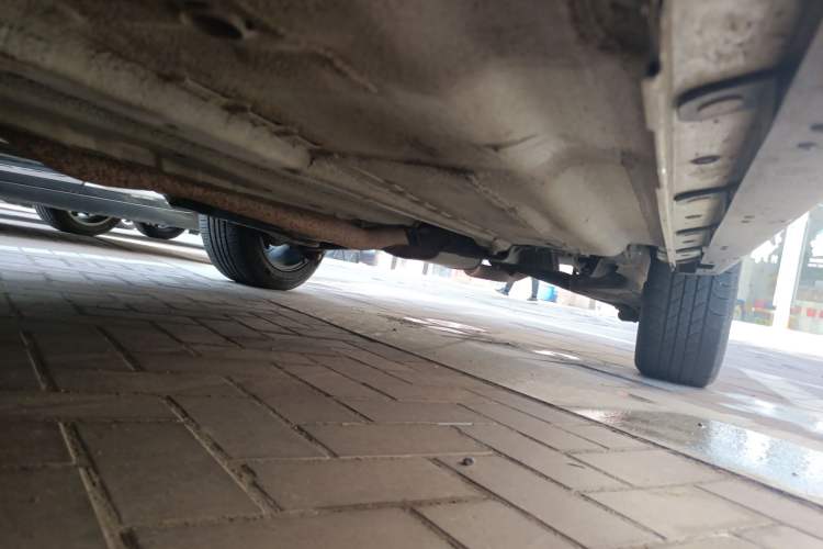 Used Venucia T70X 2015 2.0L CVT SmartFun Sport Edition Chassis Front Left