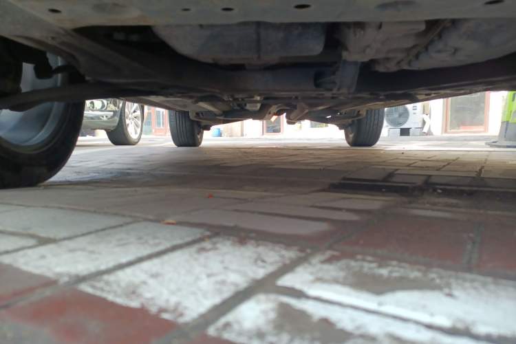 Used Venucia T70X 2015 2.0L CVT SmartFun Sport Edition Chassis Front