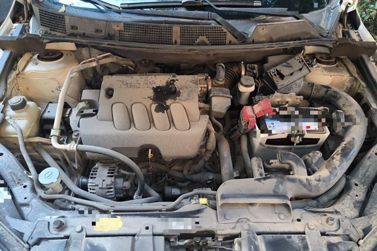 Used Venucia T70X 2015 2.0L CVT SmartFun Sport Edition Engine Bay
