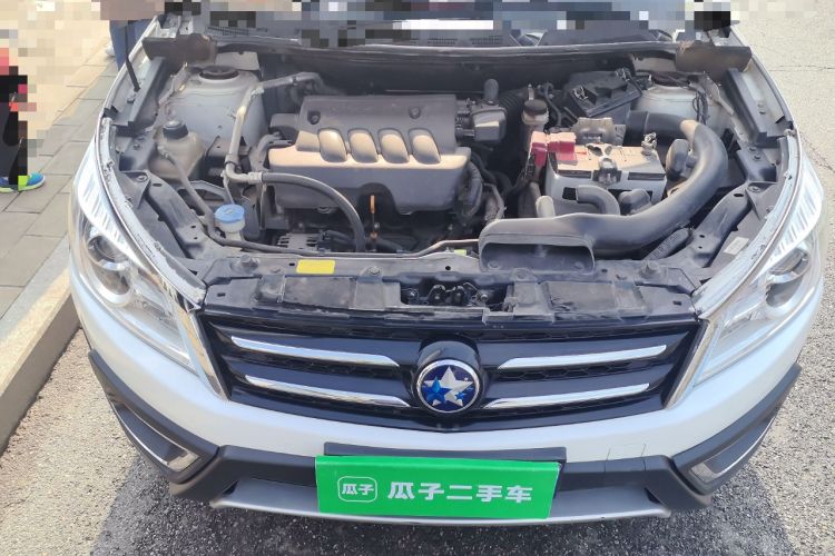 Used Venucia T70X 2015 2.0L Manual RuiXiang Sport Edition Engine Bay