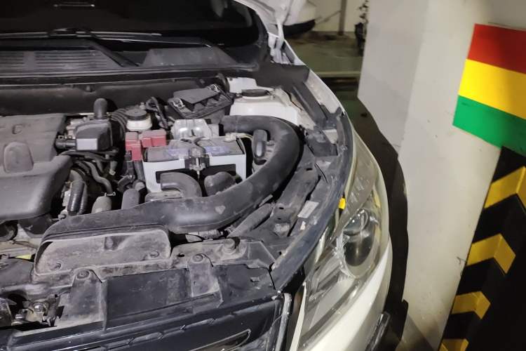 Used Venucia T70X 2015 2.0L CVT SmartFun Sport Edition Engine Bay Left
