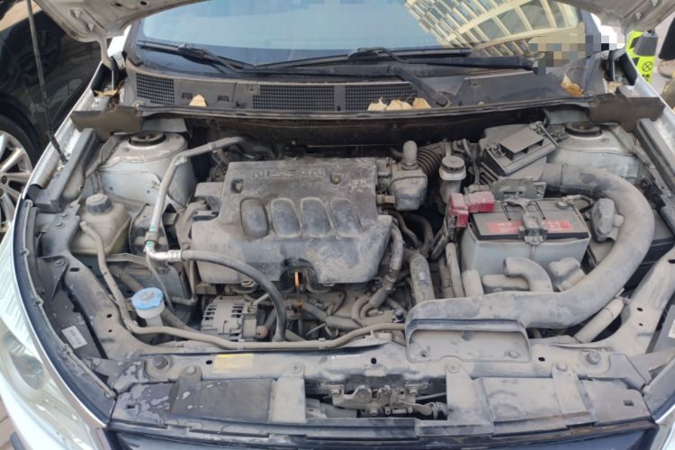 Used Venucia T70X 2015 2.0L CVT SmartFun Sport Edition Engine Bay