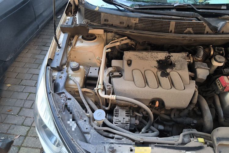 Used Venucia T70X 2015 2.0L CVT SmartFun Sport Edition Engine Bay Right