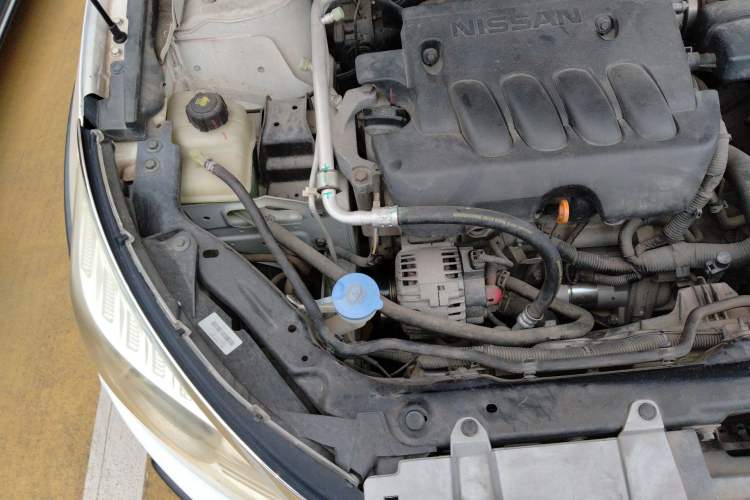 Used Venucia T70X 2015 2.0L CVT SmartFun Sport Edition Engine Bay Right