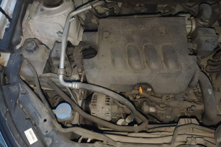 Used Venucia T70X 2015 2.0L CVT SmartFun Sport Edition Engine Bay Right