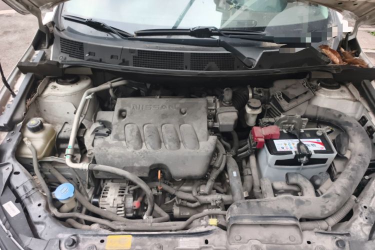Used Venucia T70X 2015 2.0L CVT SmartFun Sport Edition Engine Bay