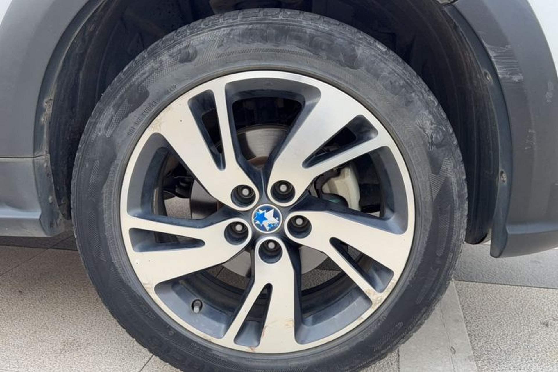 Used Venucia T70X 2015 2.0L CVT SmartFun Sport Edition Exterior 3