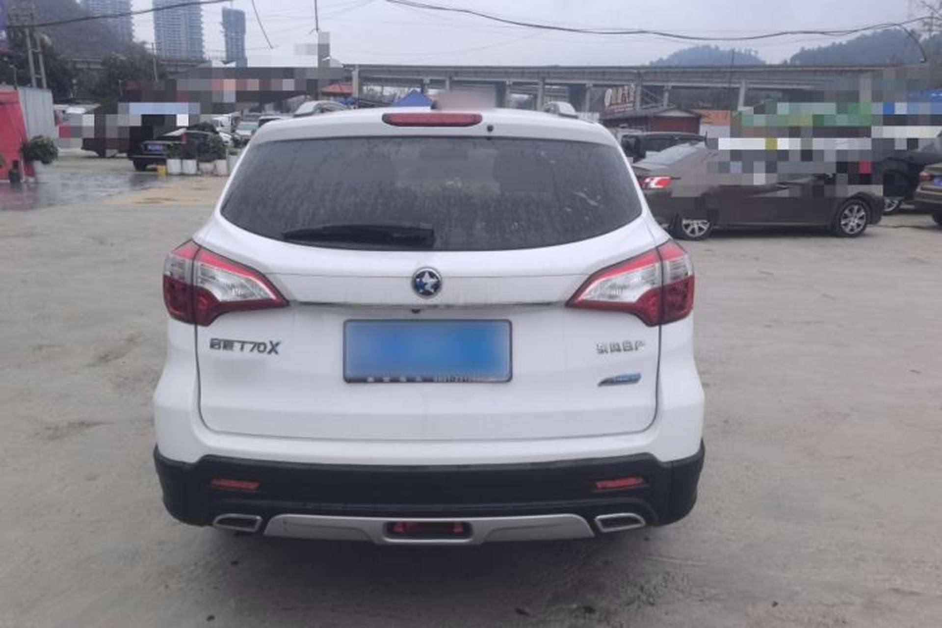 Used Venucia T70X 2015 2.0L CVT SmartFun Sport Edition Exterior 5