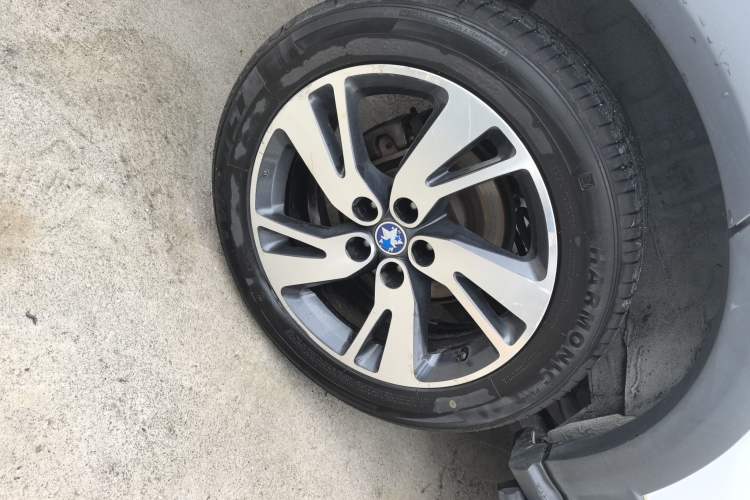 Used Venucia T70X 2015 2.0L CVT SmartFun Sport Edition Exterior 5
