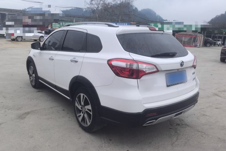 Used Venucia T70X 2015 2.0L CVT SmartFun Sport Edition Exterior 6
